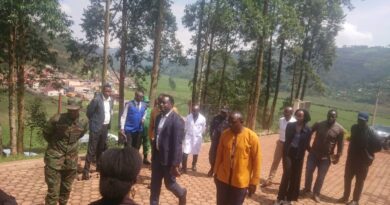 Dr. Yvan Butera visits Gicumbi tosStrengthen health services and address sector challenges