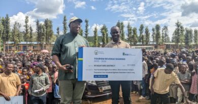 Nyagatare: Akagera NP provides Over RWF 285 million to improve the welfare of communities living around the park Nyagatare: Akagera NP provides Over RWF 285 million to improve the welfare of communities living around the park