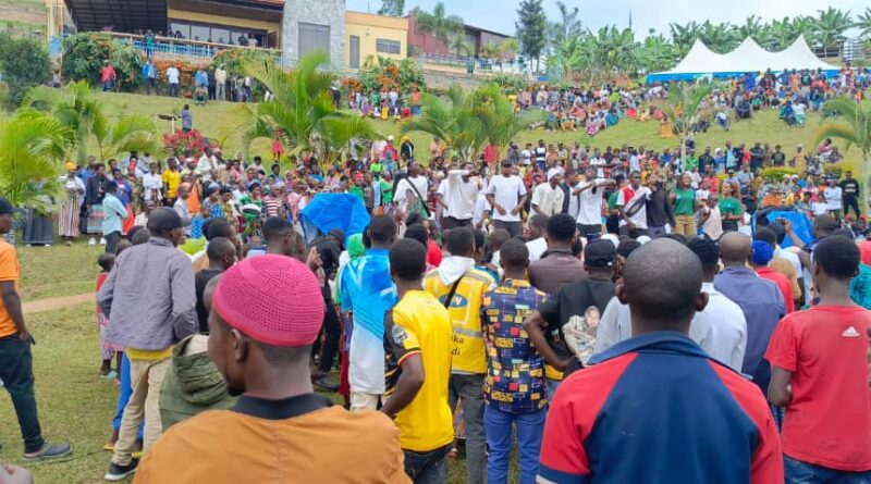 Rutsiro: Abarenga 5,000 bitabiriye Kivu Beach Expo & Festival yatumye Boneza yuzura ibyishimo n’iterambere ry’ubukerarugendo Rutsiro: Abarenga 5,000 bitabiriye Kivu Beach Expo & Festival yatumye Boneza yuzura ibyishimo n’iterambere ry’ubukerarugendo