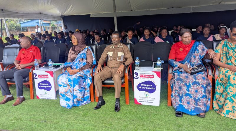 Musanze: Women’s groups awarded for projects promoting agriculture, livestock, and environmental protection Musanze: Women’s groups awarded for projects promoting agriculture, livestock, and environmental protection