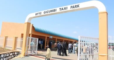 Gicumbi: Abatwara abagenzi bibukijwe ko kugira isuku mu modoka biba umuco, basabwa gukora kinyamwuga