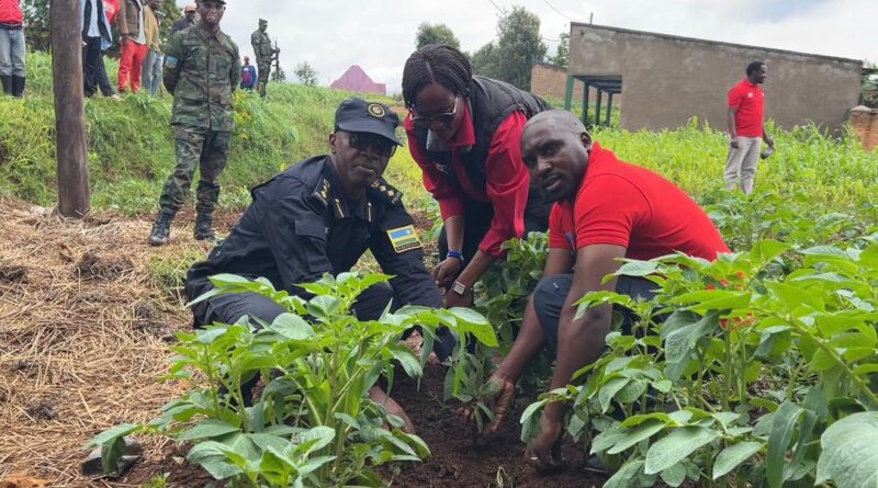 Gicumbi: RPF members mobilize to combat malnutrition and stunting