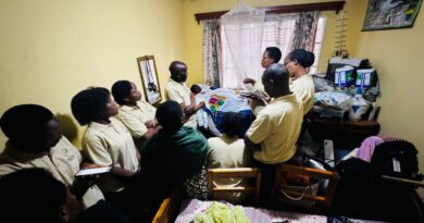Musanze: H4H organization visits and supports a mother living with physical disability