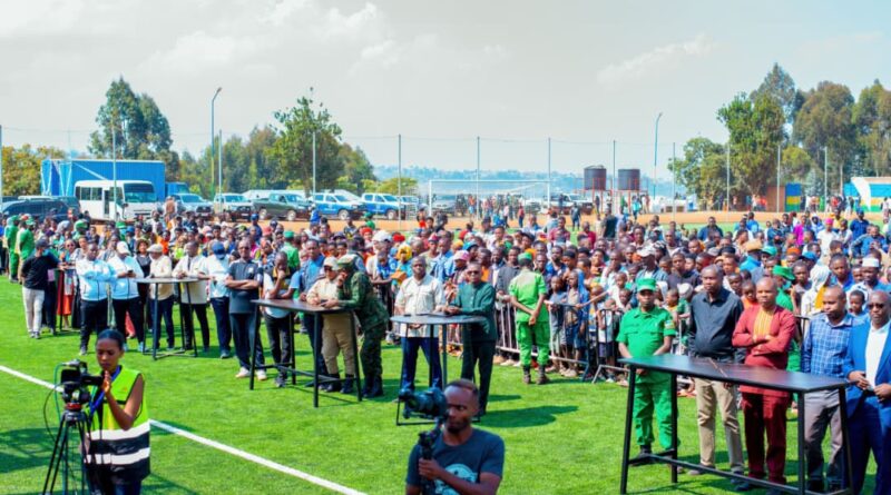 Gicumbi: Barishimira ko hatewe amashyamba Hegitari zisaga 10.000, imihanda ya Kaburimbo, stade igezweho : ibyaranze umunsi wo kwibohora Gicumbi: Barishimira ko hatewe amashyamba Hegitari zisaga 10.000, imihanda ya Kaburimbo, stade igezweho : ibyaranze umunsi wo kwibohora