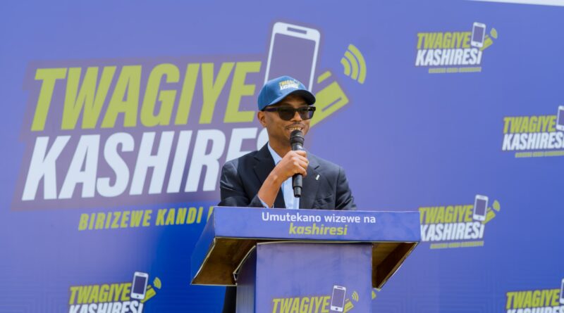 Gicumbi: Bitandukanije n’umuco wo kubika amafaranga  mu kimuga, nyuma yo gusobanurirwa ibyiza bya Kashiresi