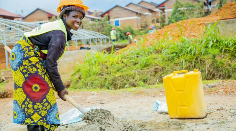 How rural settlements in Gakenke and Kirehe are strengthening communities’ Rmresilience to climate change